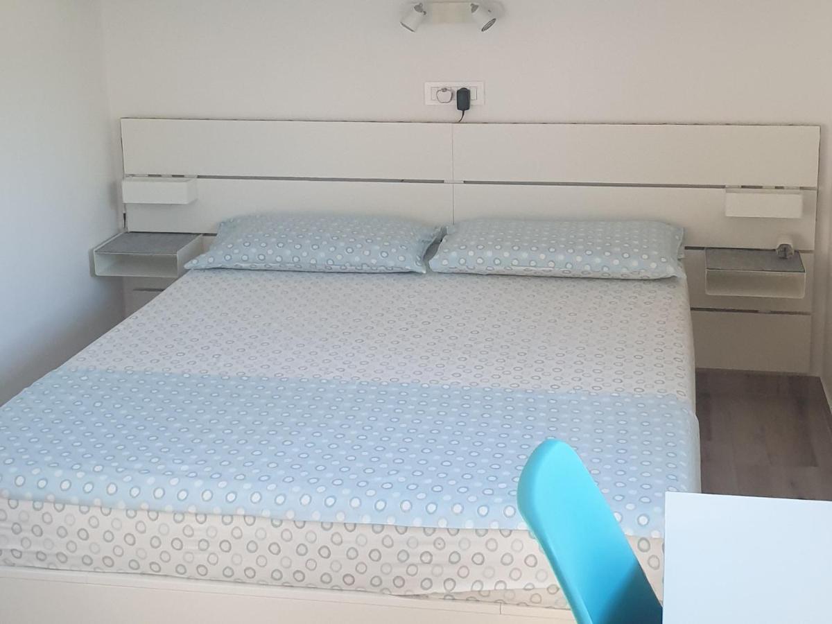 Apartment Mia 2 Banjol Eksteriør billede