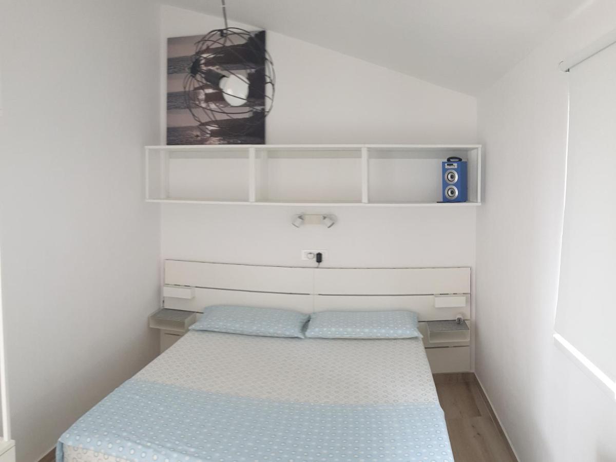Apartment Mia 2 Banjol Eksteriør billede