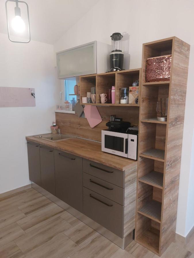 Apartment Mia 2 Banjol Eksteriør billede